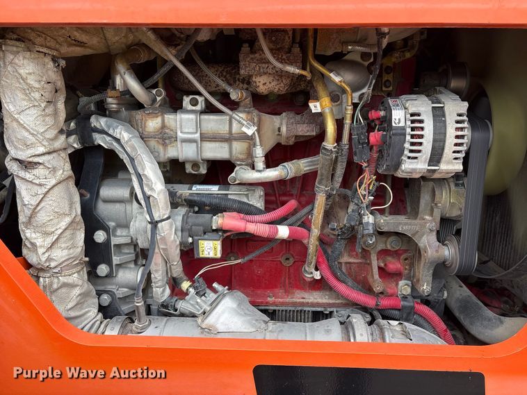 image for item ES8922 2017 JLG Skytrak 10054 telehandler