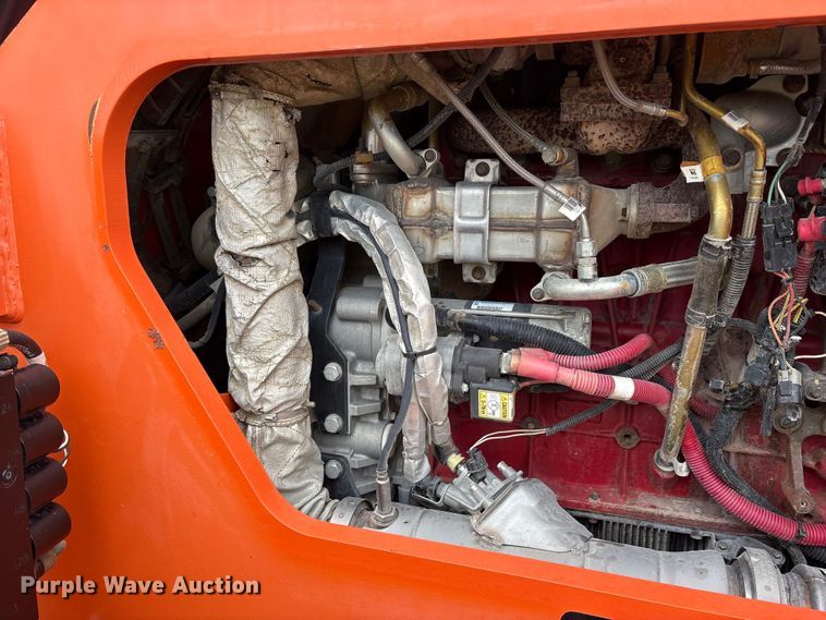 image for item ES8922 2017 JLG Skytrak 10054 telehandler