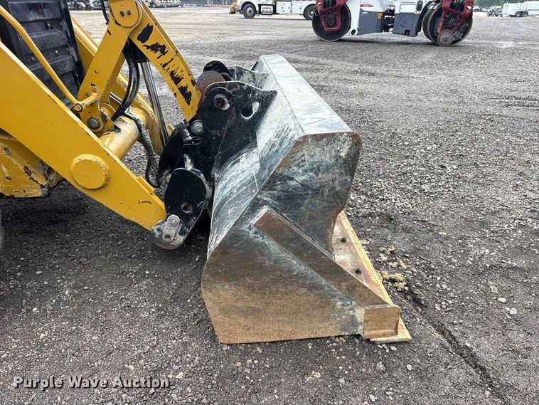 image for item ES8923 2022 Caterpillar 420 backhoe
