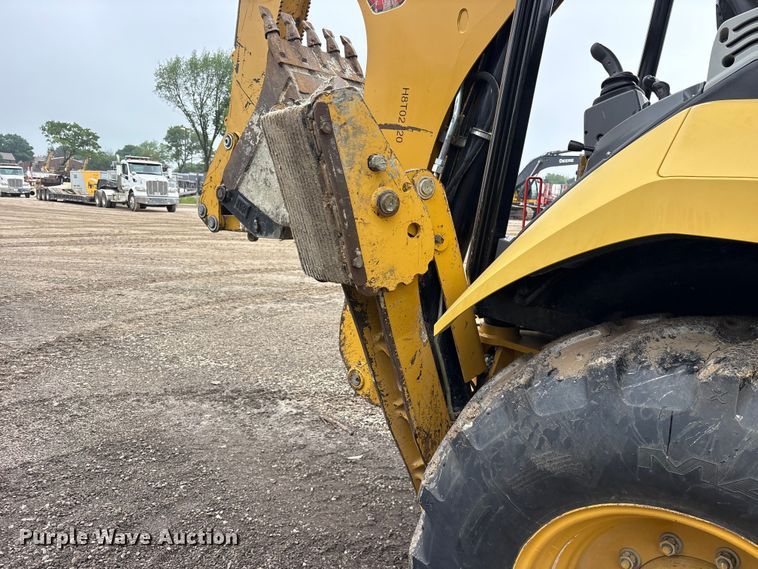 image for item ES8923 2022 Caterpillar 420 backhoe