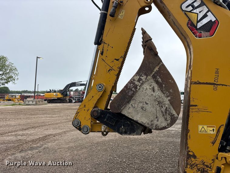 image for item ES8923 2022 Caterpillar 420 backhoe