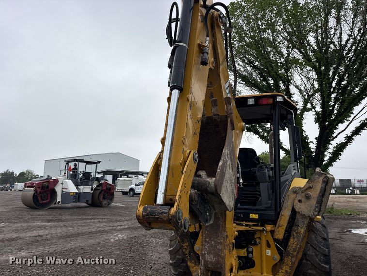 image for item ES8923 2022 Caterpillar 420 backhoe