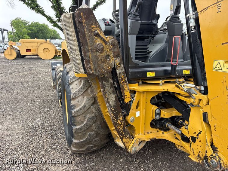 image for item ES8923 2022 Caterpillar 420 backhoe