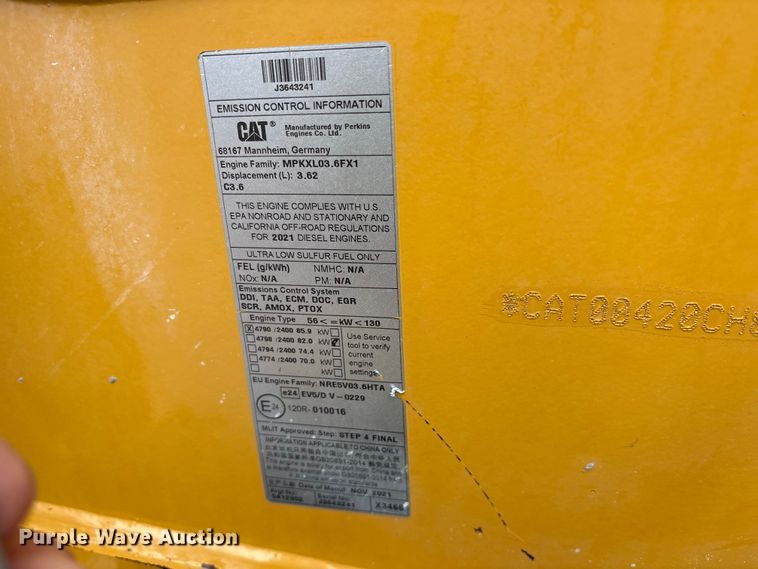 image for item ES8923 2022 Caterpillar 420 backhoe