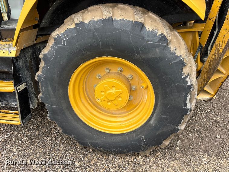 image for item ES8923 2022 Caterpillar 420 backhoe