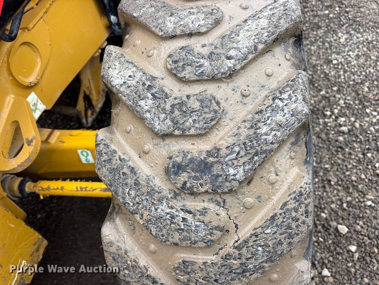 image for item ES8923 2022 Caterpillar 420 backhoe