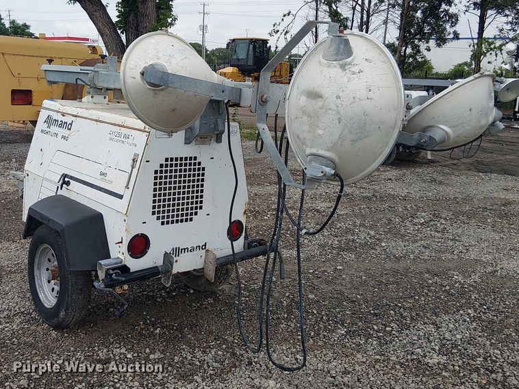 image for item ES8924 Allmand Night-Lite Pro light plant