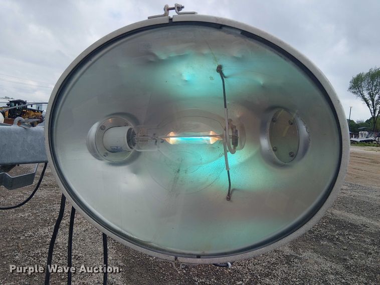 image for item ES8924 Allmand Night-Lite Pro light plant