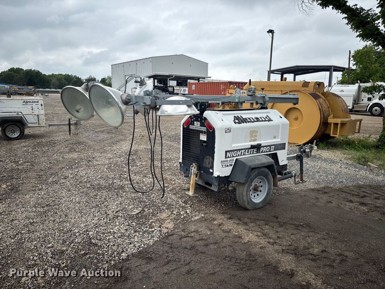 image for item ES8927 Allmand Night-Lite Pro II light plant