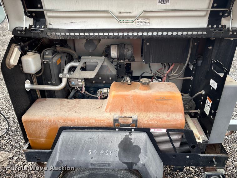 image for item ES8927 Allmand Night-Lite Pro II light plant