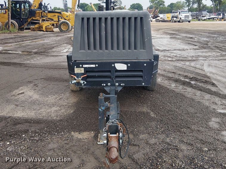 image for item ES8928 2019 Sullair 185D air compressor