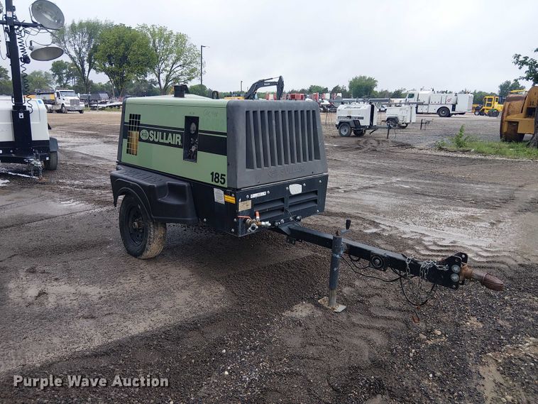 image for item ES8928 2019 Sullair 185D air compressor