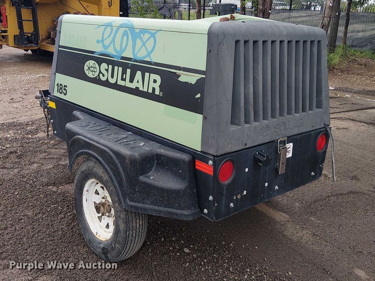 image for item ES8928 2019 Sullair 185D air compressor