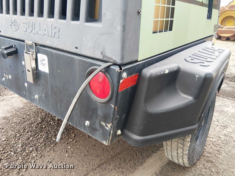 image for item ES8928 2019 Sullair 185D air compressor