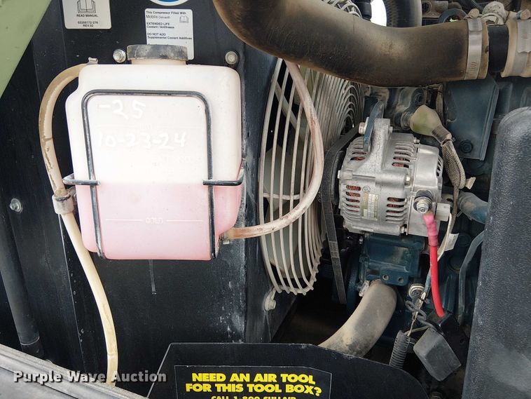 image for item ES8928 2019 Sullair 185D air compressor