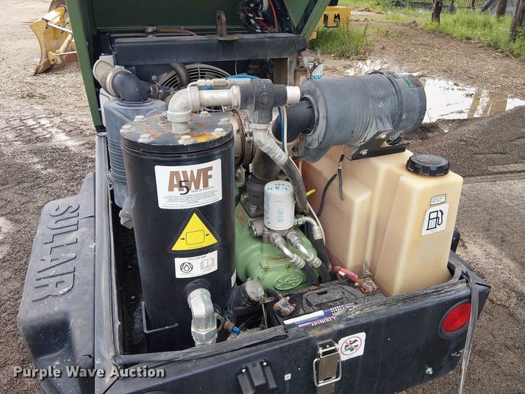 image for item ES8928 2019 Sullair 185D air compressor