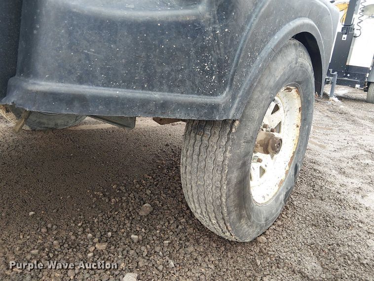 image for item ES8928 2019 Sullair 185D air compressor