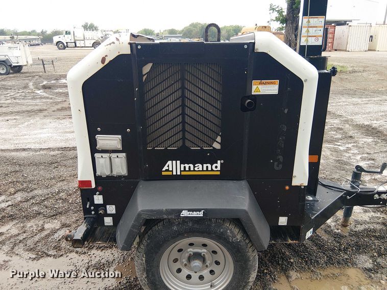 image for item ES8929 2021 Allmand Night-Lite V-Series light plant