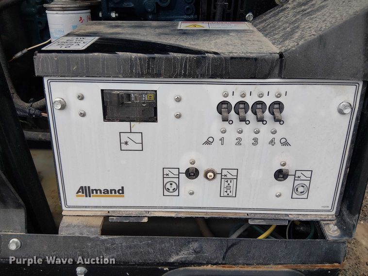 image for item ES8929 2021 Allmand Night-Lite V-Series light plant