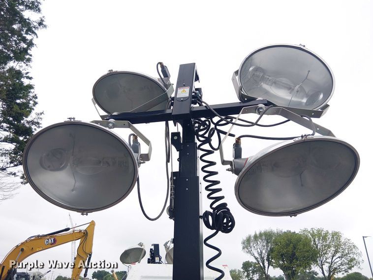 image for item ES8929 2021 Allmand Night-Lite V-Series light plant