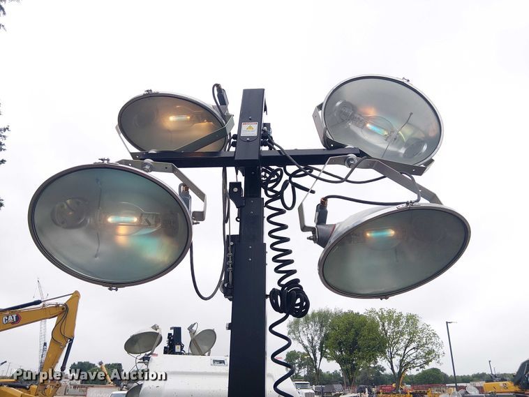 image for item ES8929 2021 Allmand Night-Lite V-Series light plant