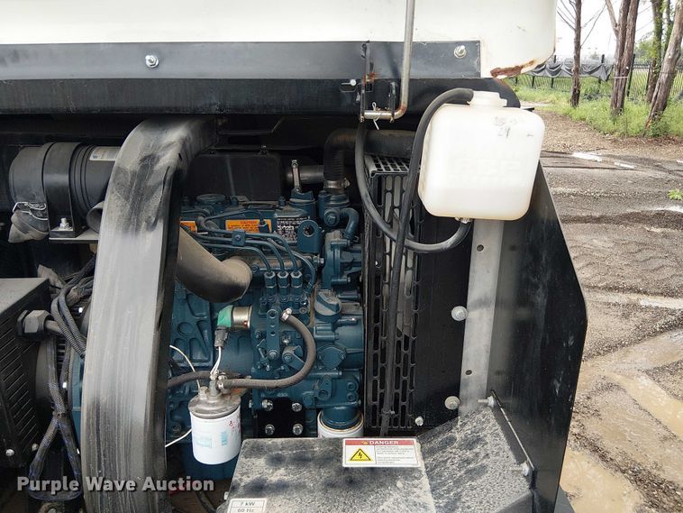 image for item ES8929 2021 Allmand Night-Lite V-Series light plant