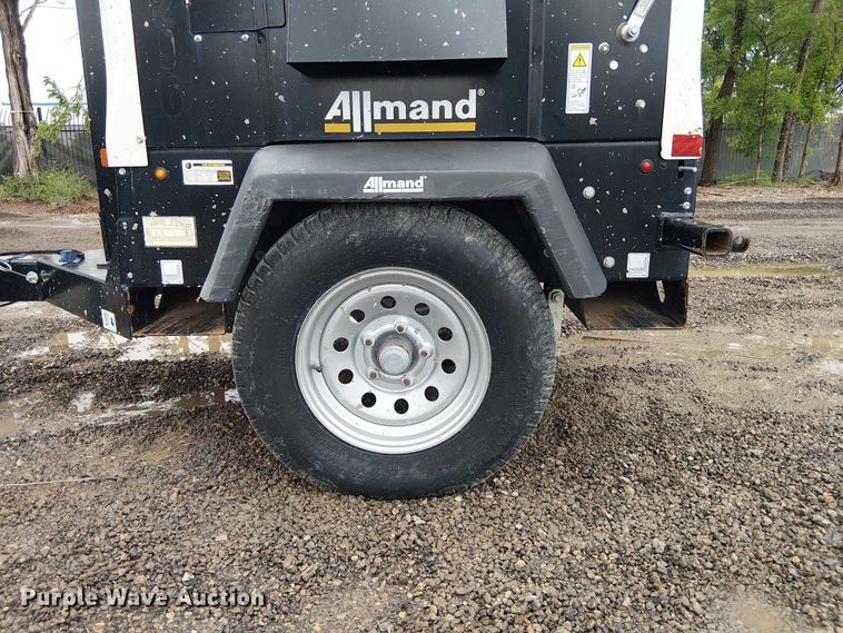 image for item ES8929 2021 Allmand Night-Lite V-Series light plant