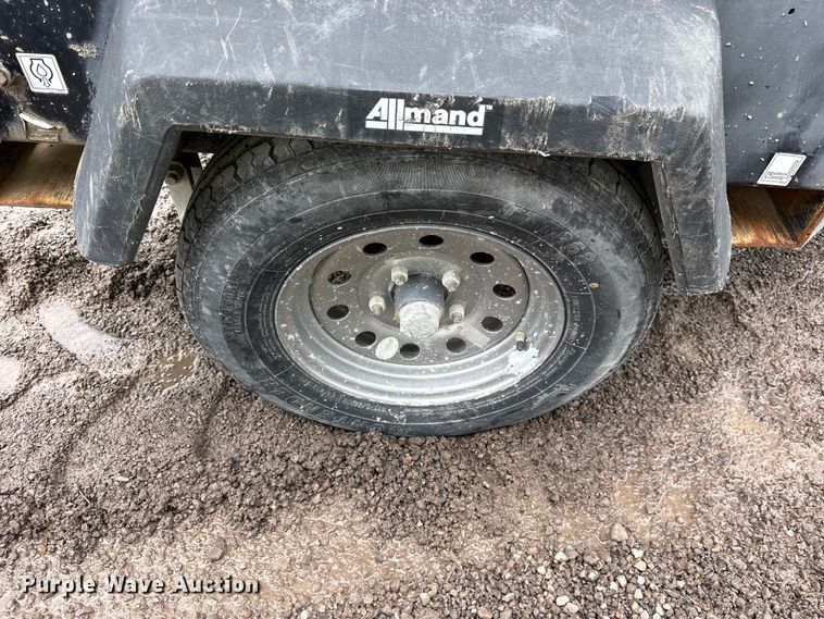 image for item ES8930 2019 Allmand Nite-Lite V-Series  light plant