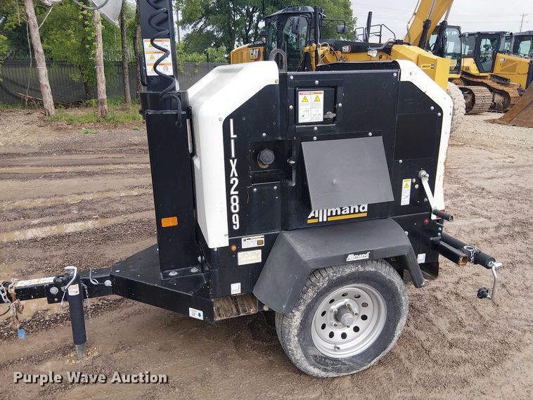 image for item ES8931 2021 Allmand Night-Lite V-Series light plant