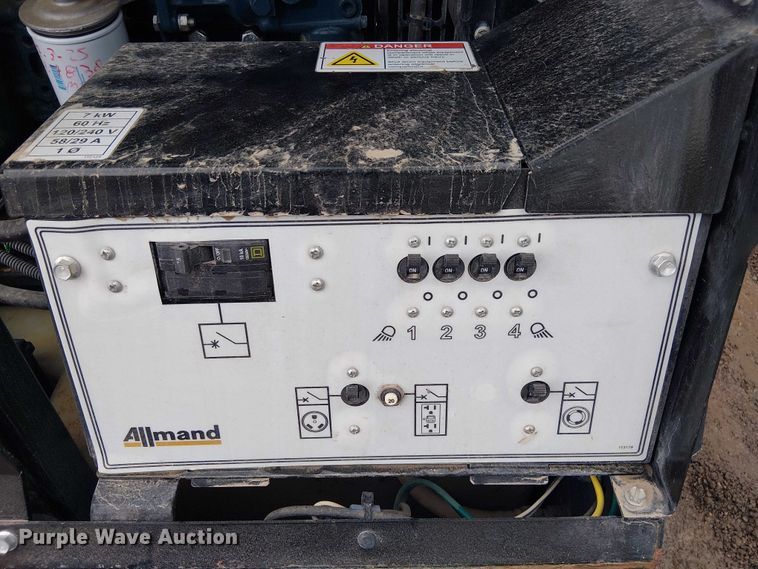 image for item ES8931 2021 Allmand Night-Lite V-Series light plant