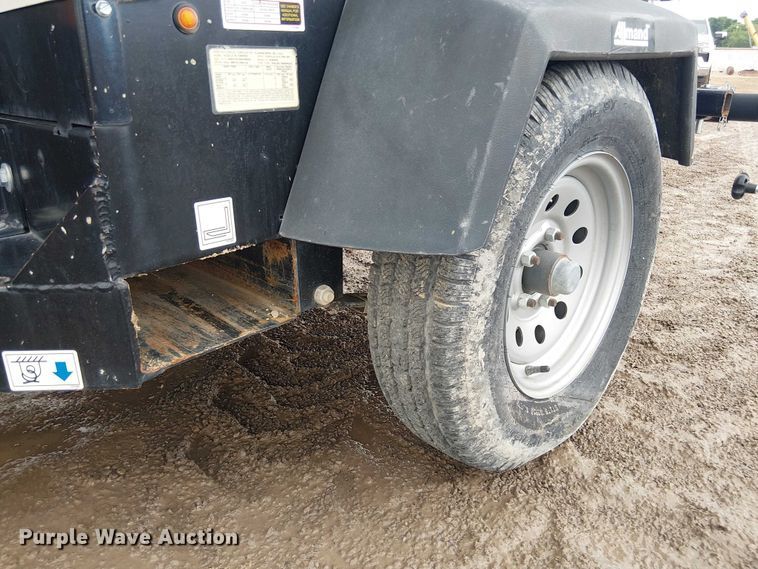 image for item ES8931 2021 Allmand Night-Lite V-Series light plant