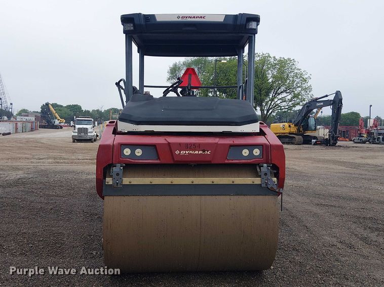 image for item ES8932 2018 Dynapac CC4200 VI double drum vibratory roller