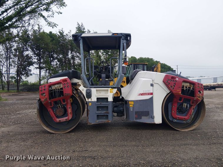 image for item ES8932 2018 Dynapac CC4200 VI double drum vibratory roller