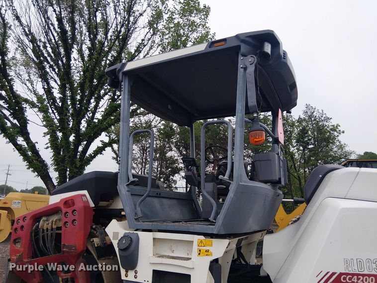 image for item ES8932 2018 Dynapac CC4200 VI double drum vibratory roller