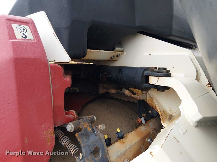 image for item ES8932 2018 Dynapac CC4200 VI double drum vibratory roller