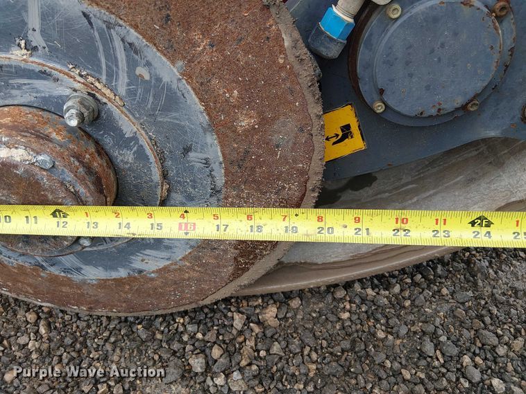 image for item ES8932 2018 Dynapac CC4200 VI double drum vibratory roller