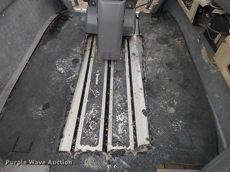 image for item ES8932 2018 Dynapac CC4200 VI double drum vibratory roller