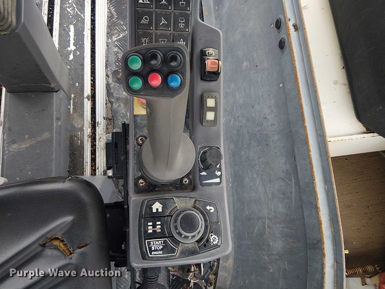 image for item ES8932 2018 Dynapac CC4200 VI double drum vibratory roller