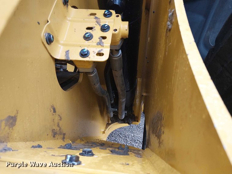 image for item ES8933 2021 Caterpillar 950M wheel loader