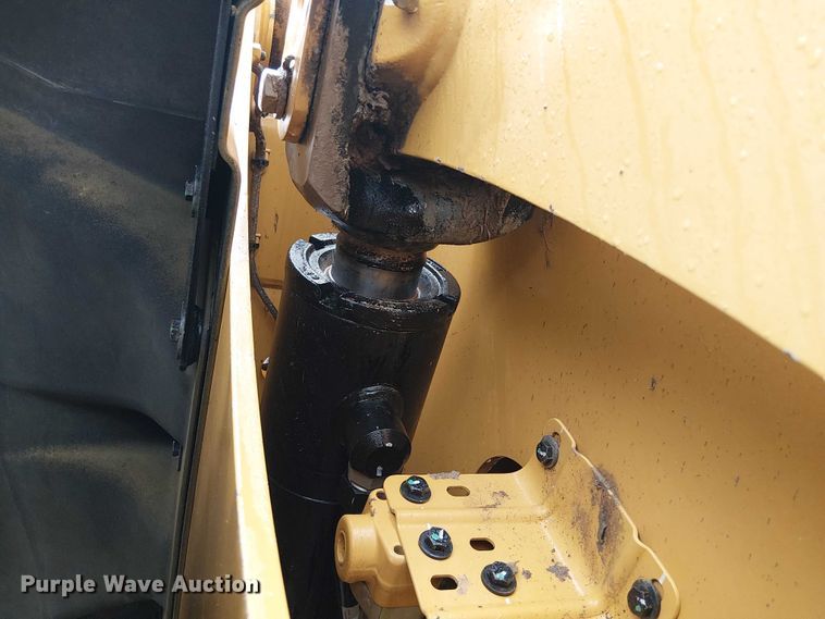 image for item ES8933 2021 Caterpillar 950M wheel loader