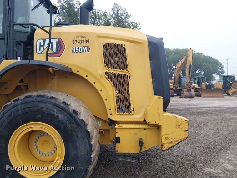 image for item ES8933 2021 Caterpillar 950M wheel loader