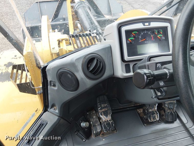 image for item ES8933 2021 Caterpillar 950M wheel loader