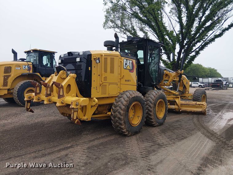 image for item ES8934 2021 Caterpillar 150 motor grader