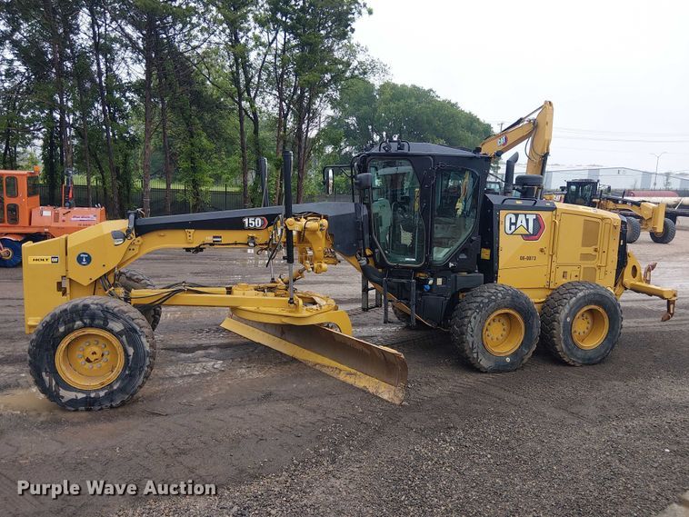 image for item ES8934 2021 Caterpillar 150 motor grader