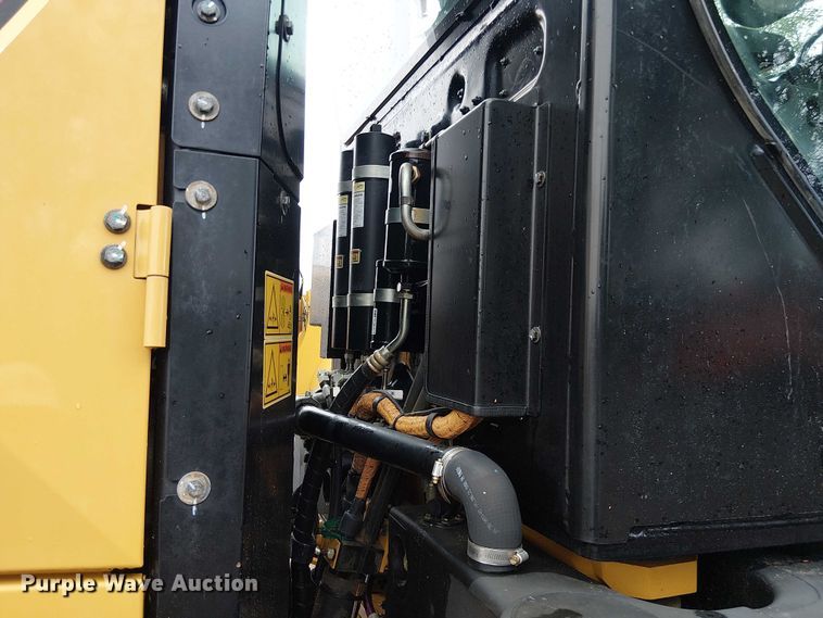 image for item ES8934 2021 Caterpillar 150 motor grader