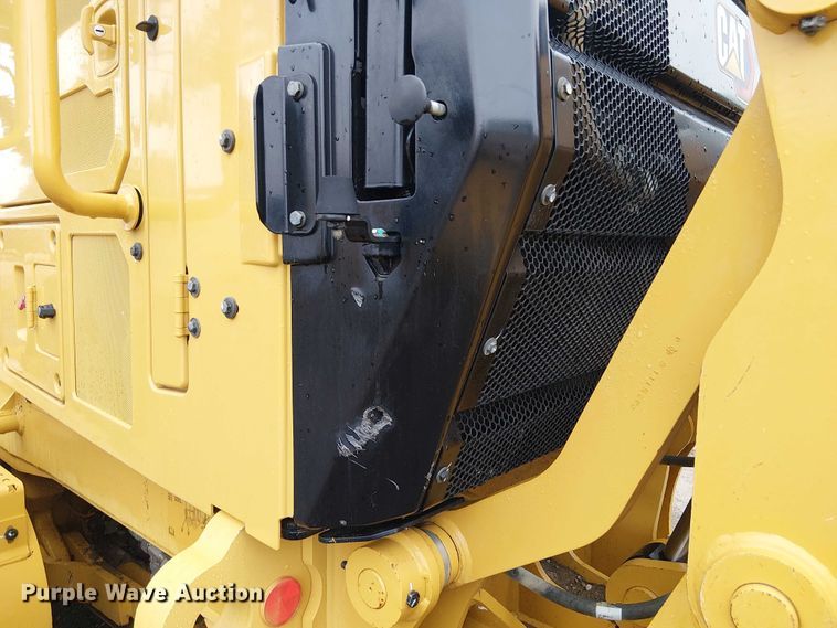 image for item ES8934 2021 Caterpillar 150 motor grader