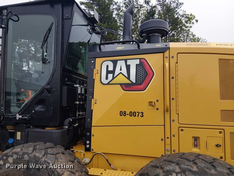 image for item ES8934 2021 Caterpillar 150 motor grader