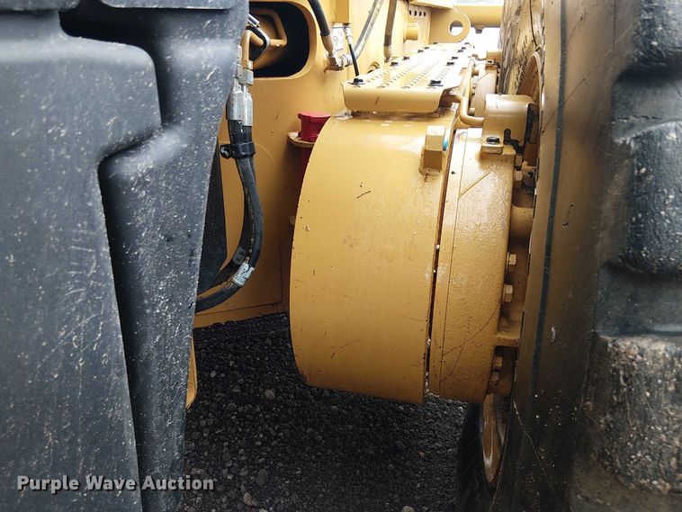 image for item ES8934 2021 Caterpillar 150 motor grader