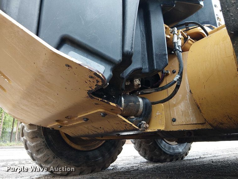 image for item ES8934 2021 Caterpillar 150 motor grader