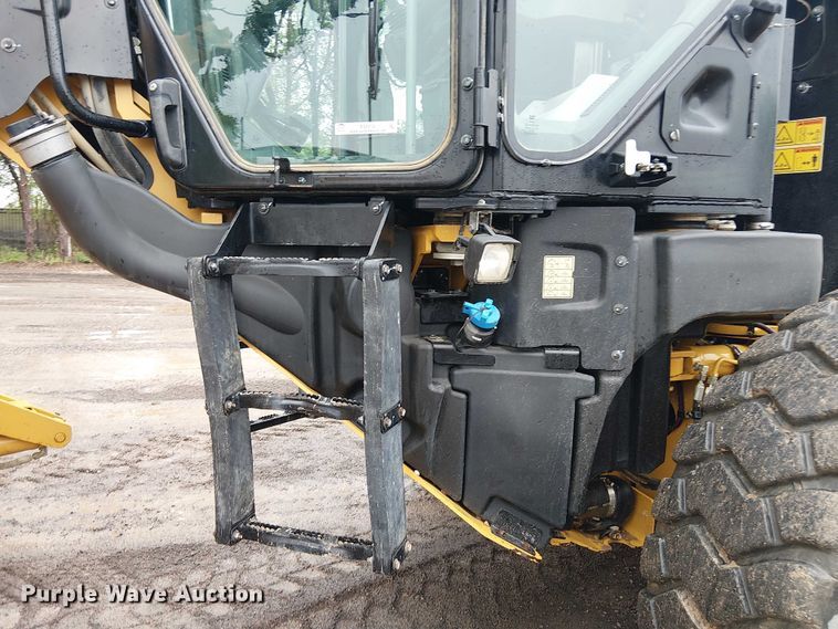 image for item ES8934 2021 Caterpillar 150 motor grader